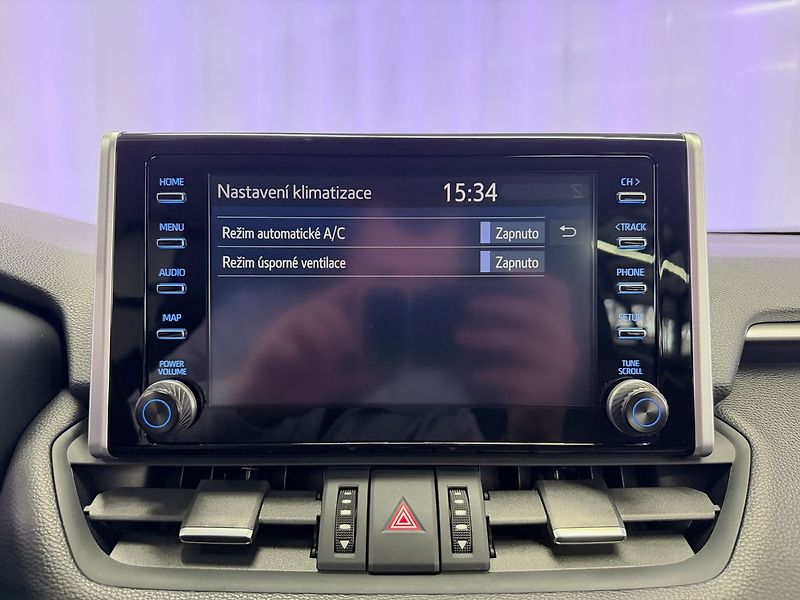 Toyota RAV4 2.5 HYBRID e-CVT 4WD EXECUTIVE - fotka 15 z 26