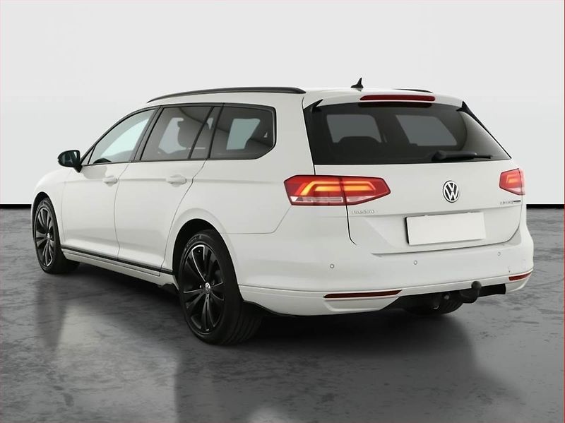 Volkswagen Passat (2015) 2.0 TDI, Navi, Tempomat - fotka 4 z 21