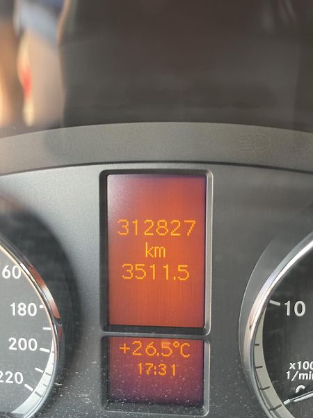 Mercedes-Benz Vito (2014) Střední verze délky  - fotka 8 z 8