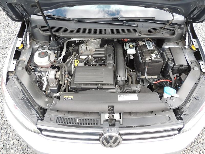 Volkswagen Touran (2018) 1.4TSi,110kw,7míst,Top výbava, - fotka 40 z 55