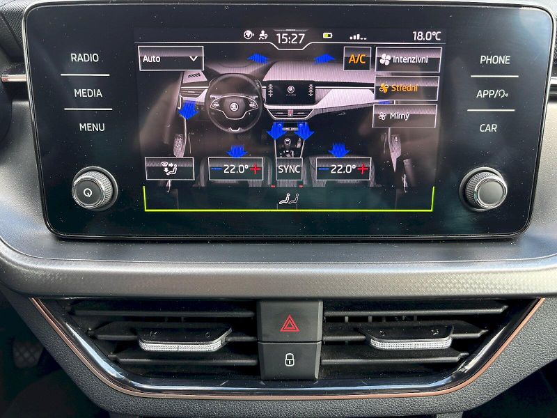 Škoda Kamiq (2021) 1.6 TDI 85kW Style - fotka 19 z 35