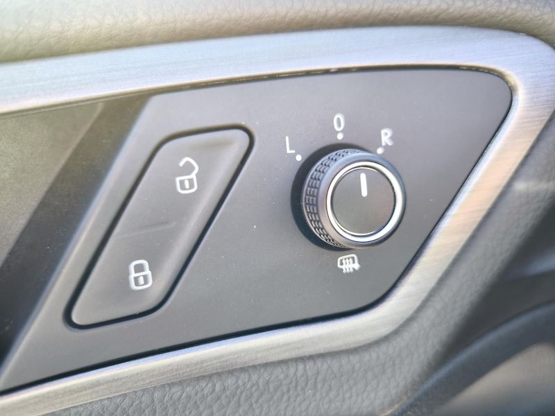 Volkswagen Golf 7 1,4TSI 90kW LED OSRAM 8xALU - fotka 22 z 82
