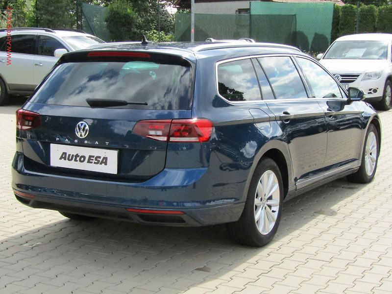 Volkswagen Passat (2020) 2.0TDi, Business, DSG, navi - fotka 4 z 17