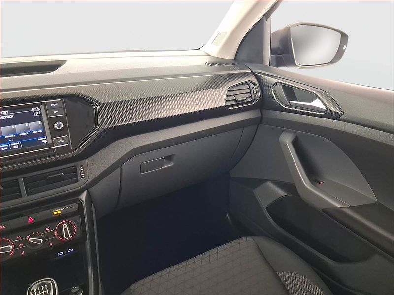Volkswagen T-Cross (2021) Life 1.0 TSI, ČR,1.maj - fotka 8 z 19