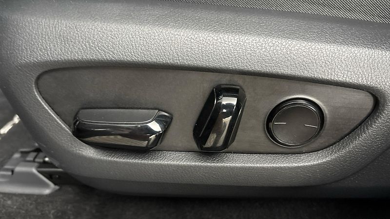 Lexus RX 500h AUT 4x4 F Sport Plus - fotka 21 z 31