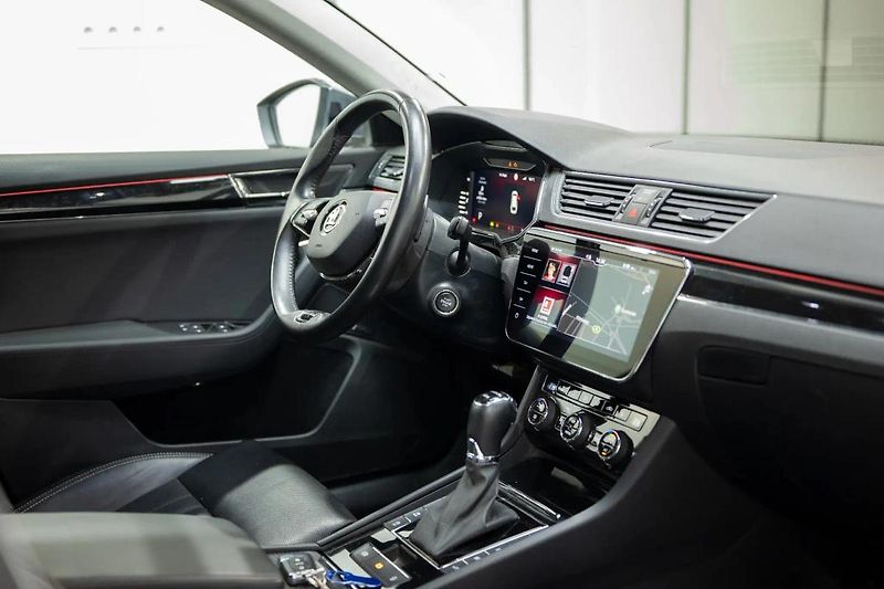 Škoda Superb 2.0 TDI 147 kW 4x4 L&K - fotka 11 z 38