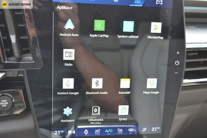 Renault Espace ICONIC E-TECH FULL HYBRID 200k - fotka 45 z 79