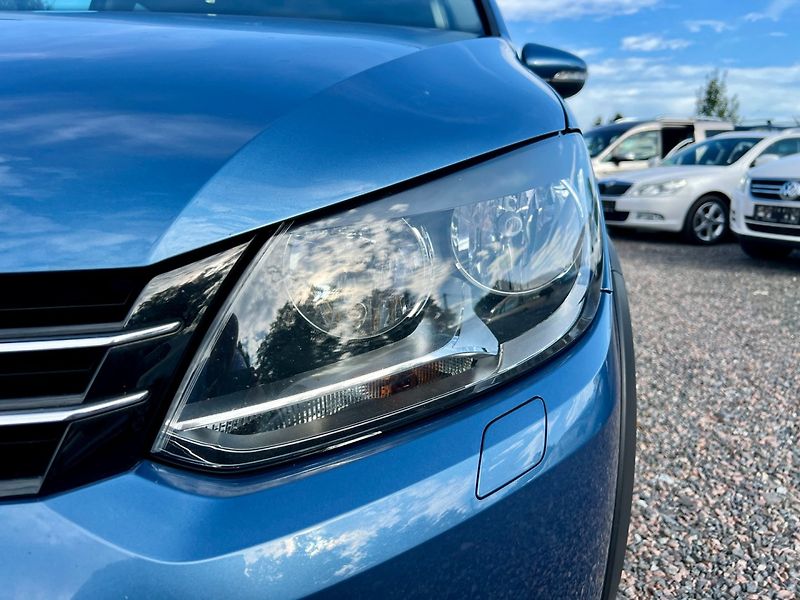 Volkswagen Touran (2011) 2.0 TDI 103 kW Cross DSG - fotka 9 z 19