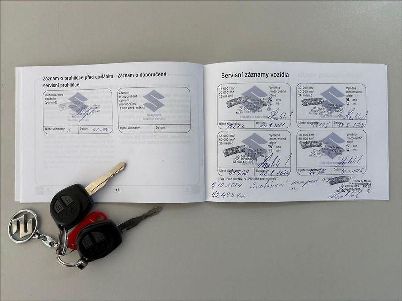 Suzuki Vitara 1,4 BoosterJet  Premium Hybrid - fotka 28 z 28