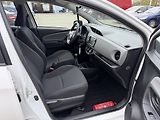 Toyota Yaris 1.5i 82 kW navi. serviska - náhled 11