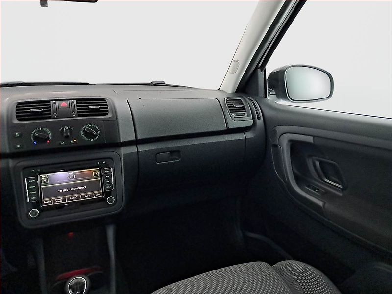 Škoda Fabia (2012) Sport 1.2 TSI, Serv.kniha - fotka 8 z 19