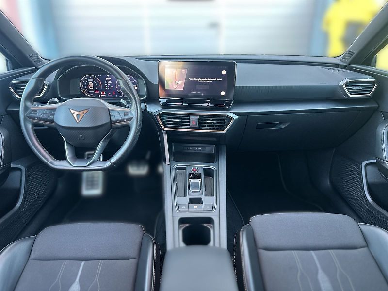 Cupra Leon (2021) ST 2.0 TSI DSG FR - fotka 5 z 32