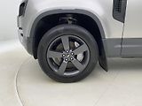 Land Rover Defender 110 D300 SE AWD AUT CZ - náhled 36