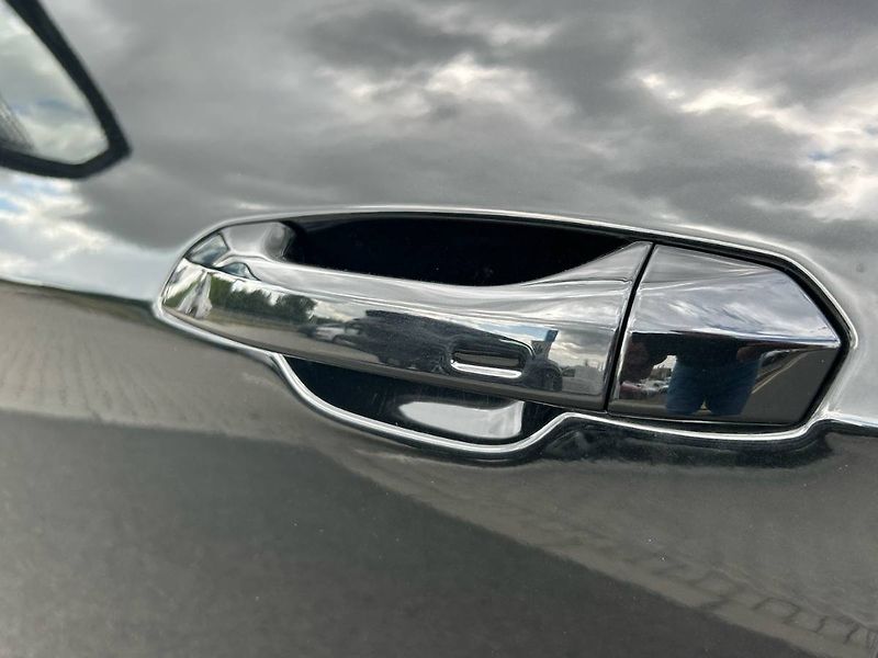 Audi A6 (2021) Avant 3.0 TDI 8AUT Quattro - fotka 15 z 35