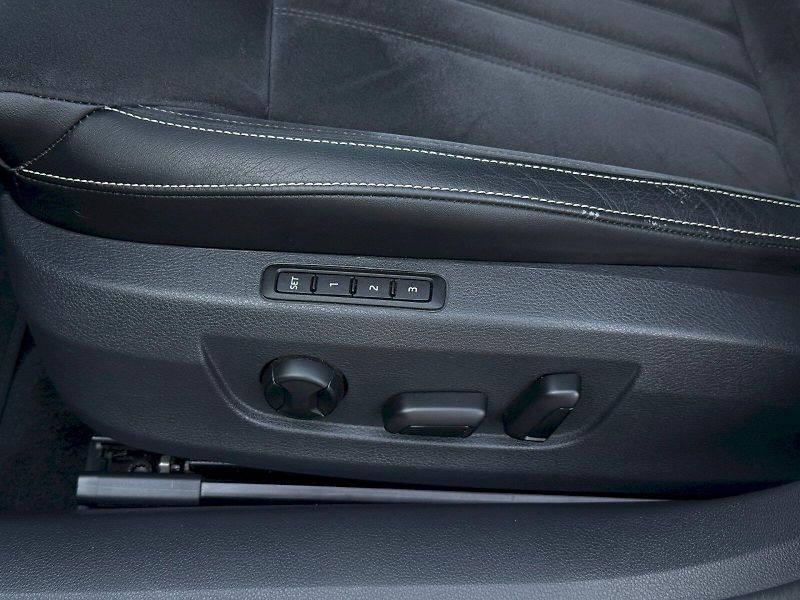 Škoda Superb (2021) Combi 2.0 TDI 110 kW DSG Style - fotka 9 z 25