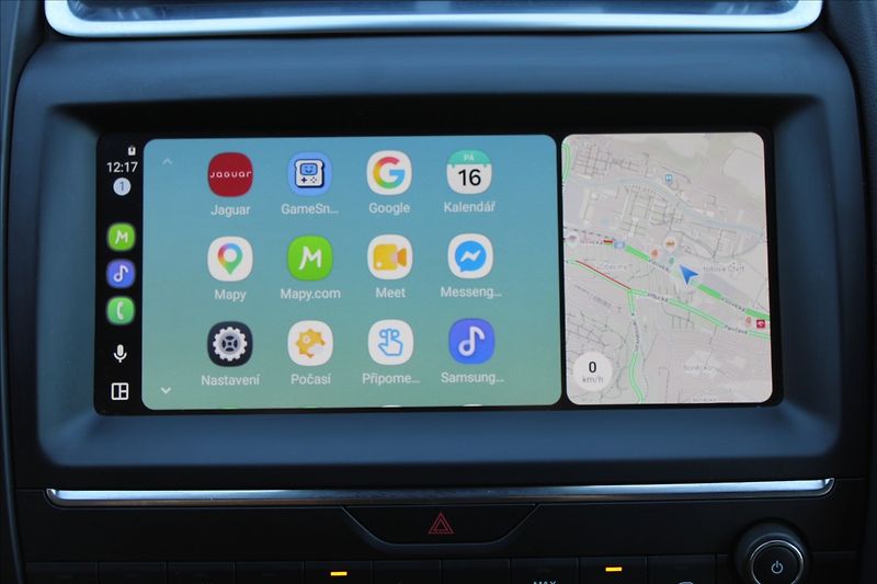 Jaguar E-Pace 2,0 D180  ČR,4x4,AUTOMAT,S - fotka 17 z 37