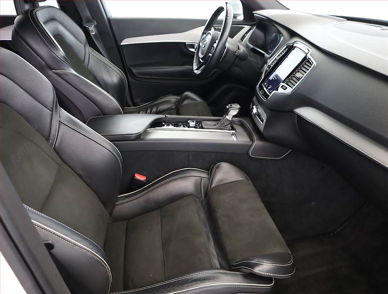Volvo XC90 (2017) R-Design D5 AWD - fotka 7 z 18