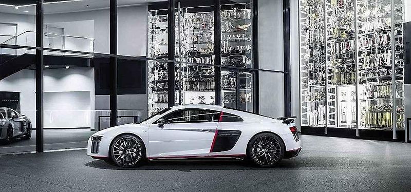 Audi R8 Coupé V10 Plus Selection 24h