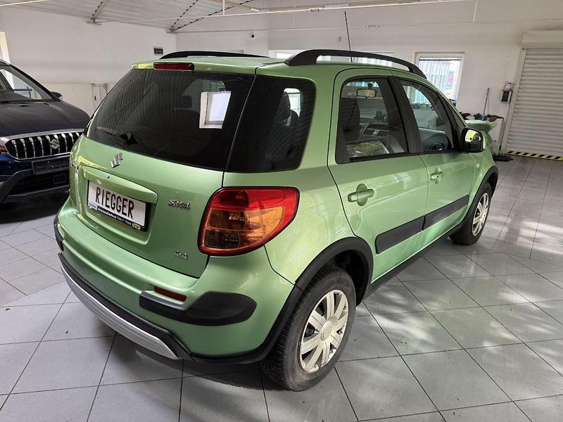 Suzuki SX4 1,6 79kW, ČR - fotka 9 z 22