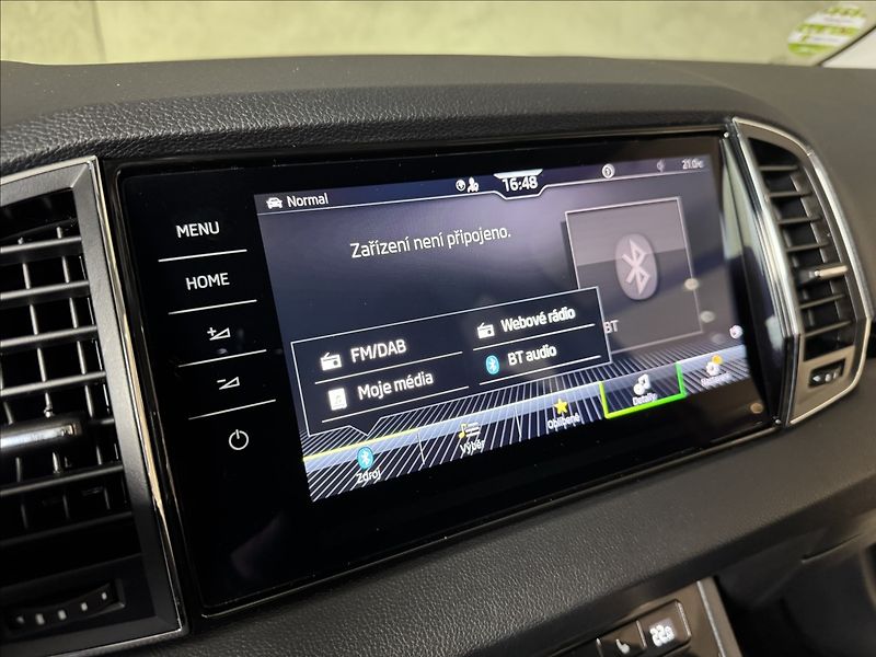 Škoda Karoq 2,0 TDi  DSG 4x4 Style Virtual - fotka 32 z 44