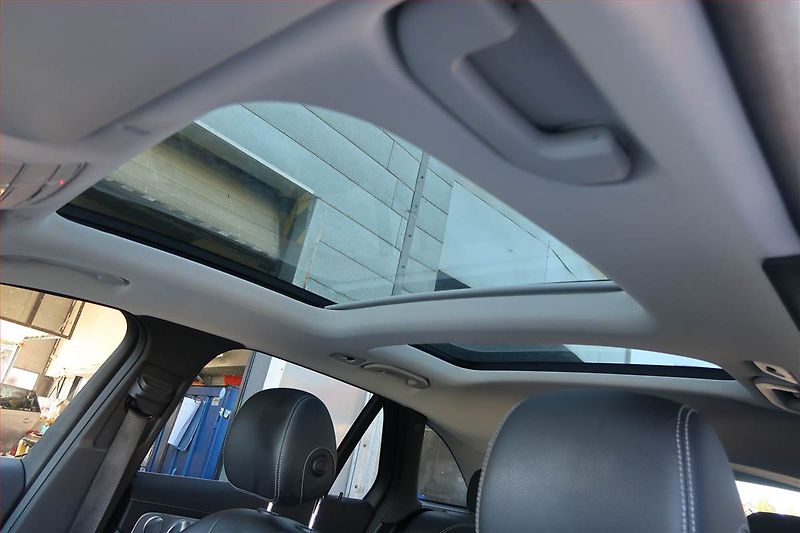 Mercedes-Benz GLC (2019) 300 d 4MATIC - fotka 19 z 20
