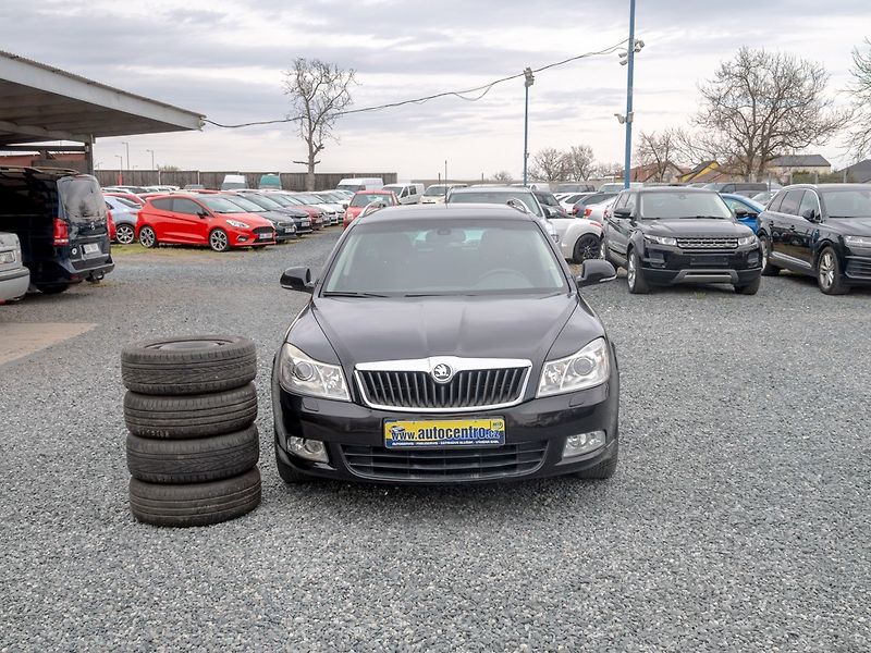Škoda Octavia (2009) 1.8TSI 118KW 4x4 – 2x KOLA - fotka 2 z 45