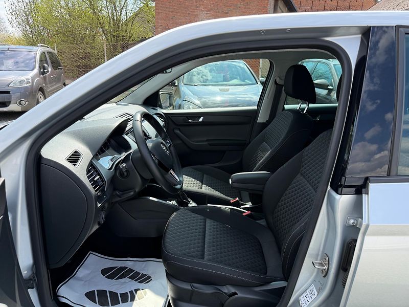 Škoda Fabia 1.0 MPI DRIVE - fotka 8 z 13