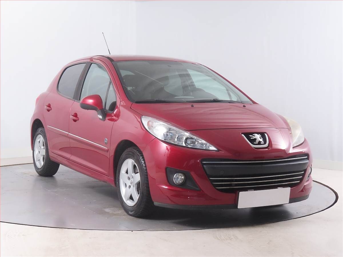 Peugeot 207 1.4, Serv.kniha, po STK