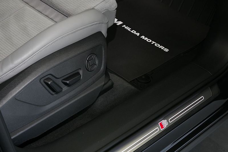 Audi e-tron 55 300kW Matrix Kessy Tažné - fotka 26 z 46