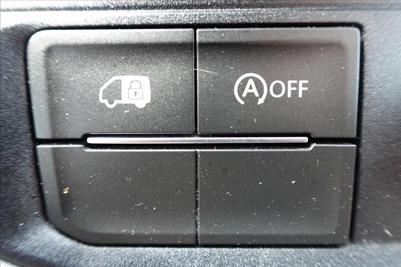 Volkswagen Crafter 2,0 TDI  VW L2H2 KLIMA - fotka 31 z 33