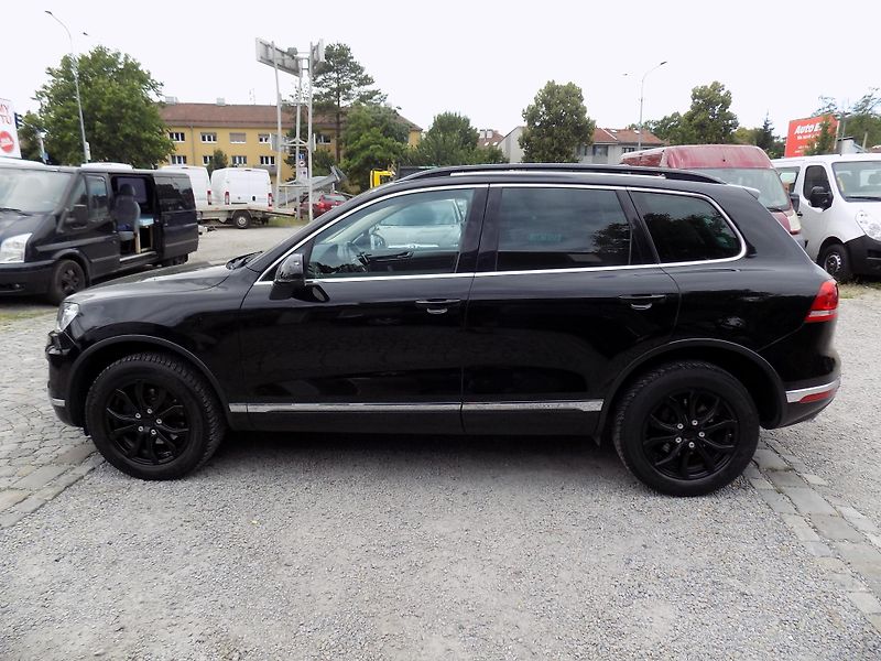 Volkswagen Touareg 3,0TDI 193 KW 4X4 DSG - fotka 18 z 51