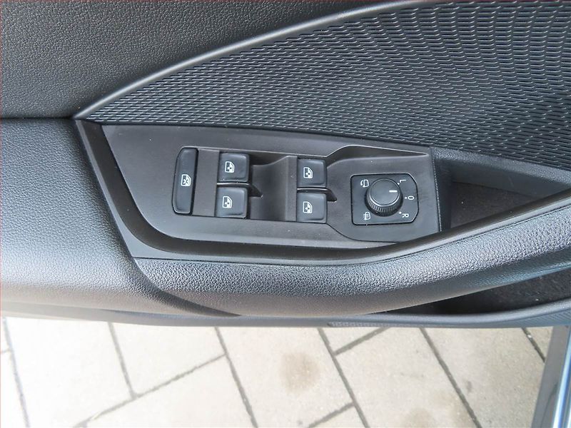 Škoda Octavia (2020) 2.0 TDI, Navi, Tempomat - fotka 16 z 19