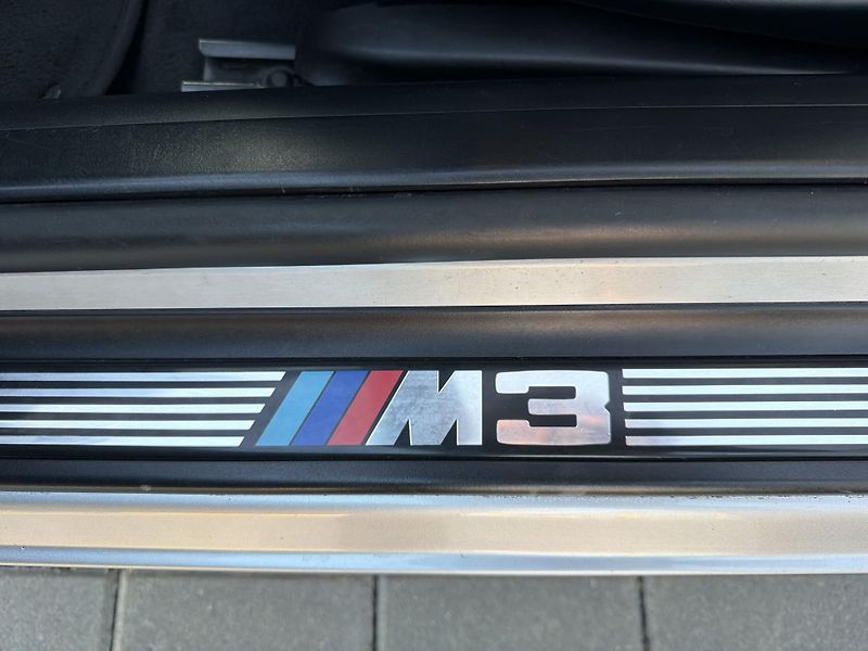 BMW M3 (2002) SMG Coupé CSL paket EU verze - fotka 23 z 25