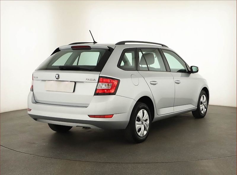 Škoda Fabia (2019) 1.0 TSI - fotka 5 z 11