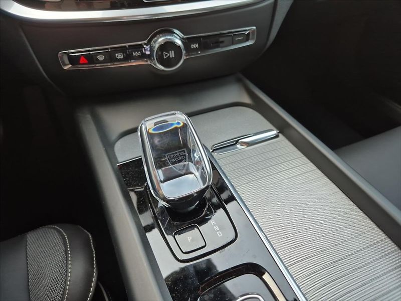 Volvo V60 2,0 B4 - fotka 19 z 19