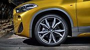 BMW X2.