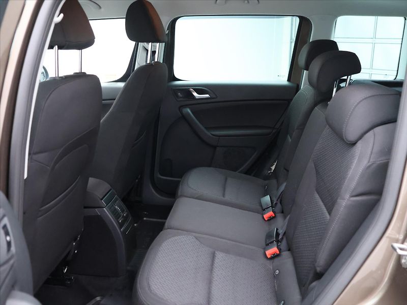 Škoda Yeti 1,4 TSI 110kW 4x4 Outdoor - fotka 14 z 34