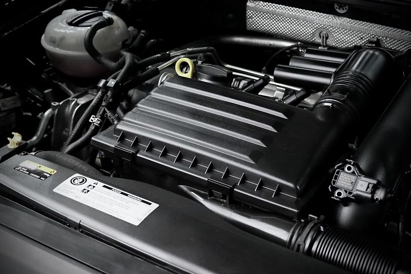 Seat Leon ST 1.4 TSI 92 kW FR - fotka 12 z 35