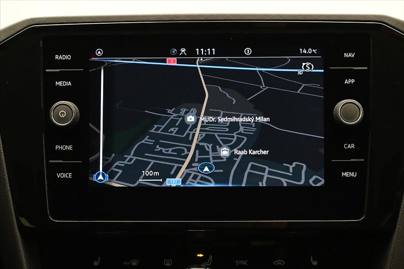 Volkswagen Passat 1,4 GTE 160 kW DSG Záruka až 5 - fotka 19 z 35