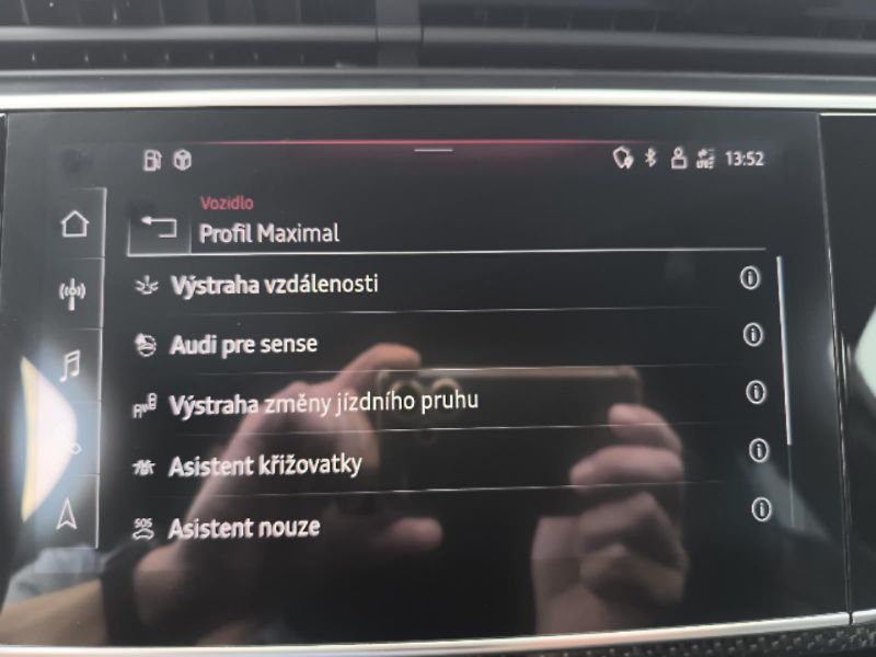 Audi SQ7 4.0 TFSi - fotka 16 z 24