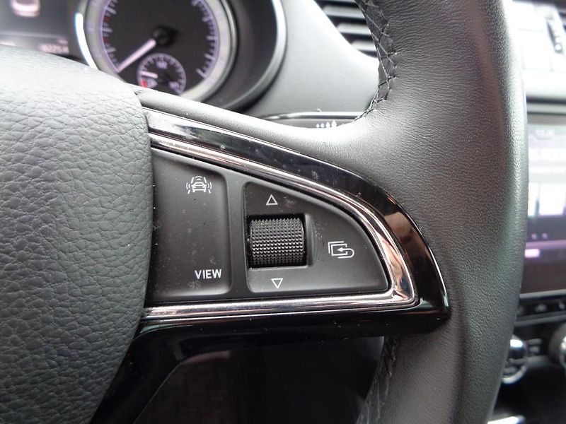 Škoda Octavia 1.5 TSI  STYLE  110 KW - fotka 14 z 30