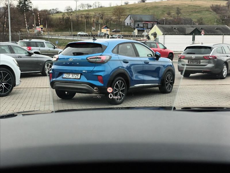Volkswagen Tiguan 2,0 TDI,147KW,URBAN SPORT,4X4 - fotka 32 z 48