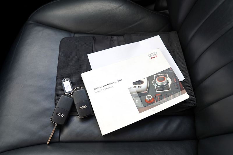 Audi A8 3.0 TDI quattro tiptronic,kůže - fotka 42 z 44
