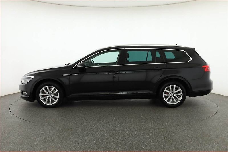 Volkswagen Passat (2015) Comfortline 2.0 TDI, Automat - fotka 3 z 17