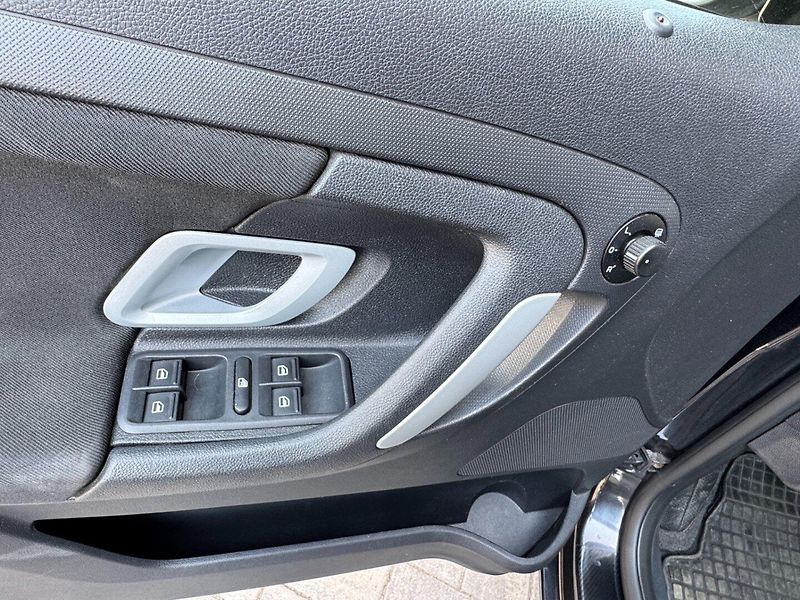 Škoda Roomster (2009) 1.4 16V - fotka 25 z 42