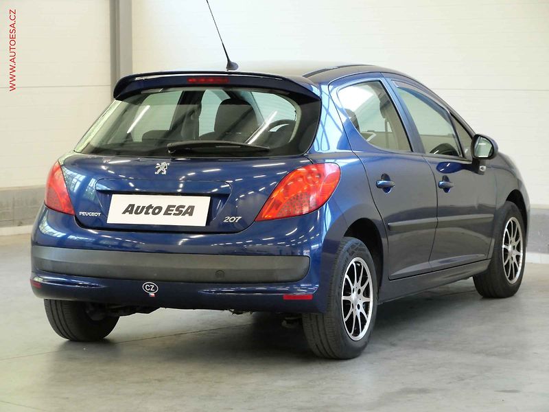 Peugeot 207 (2009) 1.4i, 2.maj,ČR, servis.kniha - fotka 4 z 19