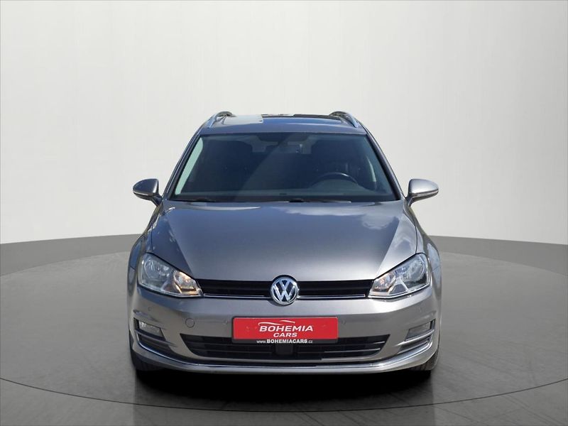Volkswagen Golf 1,6 TDi 81 Kw Highline kůže - fotka 2 z 22