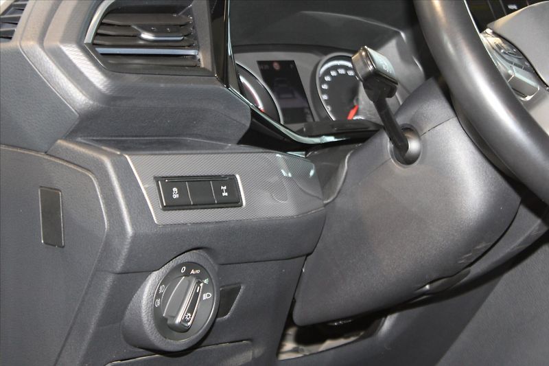 Volkswagen Multivan T6.1 TDi DSG 4Motion DCC/ACC/T - fotka 10 z 30