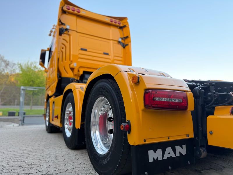 MAN TGX (2022) 26.640 6x2 tahač EURO 6 - fotka 7 z 22