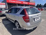 Kia Ceed (2013) 1.4i, ČR, AC, tempo - náhled 1